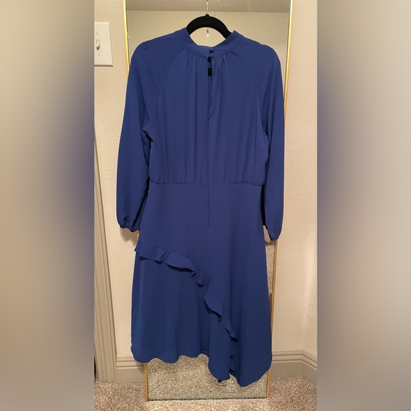 Mockneck Ruffle Midi Dress - Picture 3 of 4